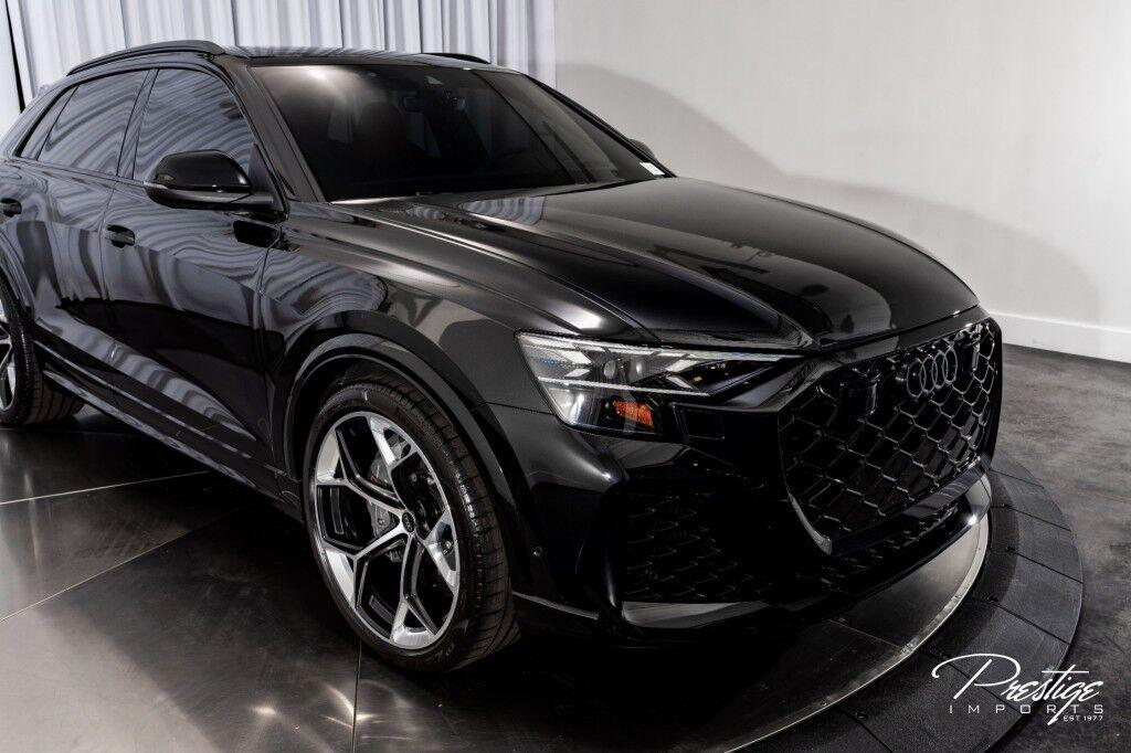 Audi RS Q8 - Thumbnail 2