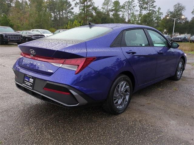 Hyundai Elantra Hybrid Blue Fwd 4D Sedan - Thumbnail 6