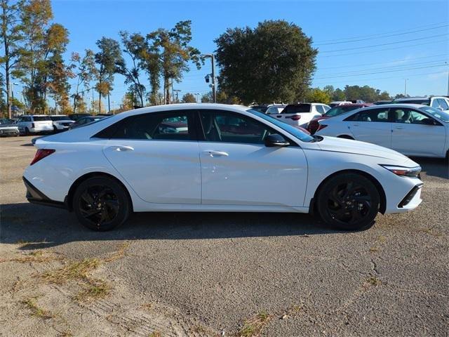 Hyundai Elantra Sel Sport Premium Fwd 4D Sedan - Thumbnail 5