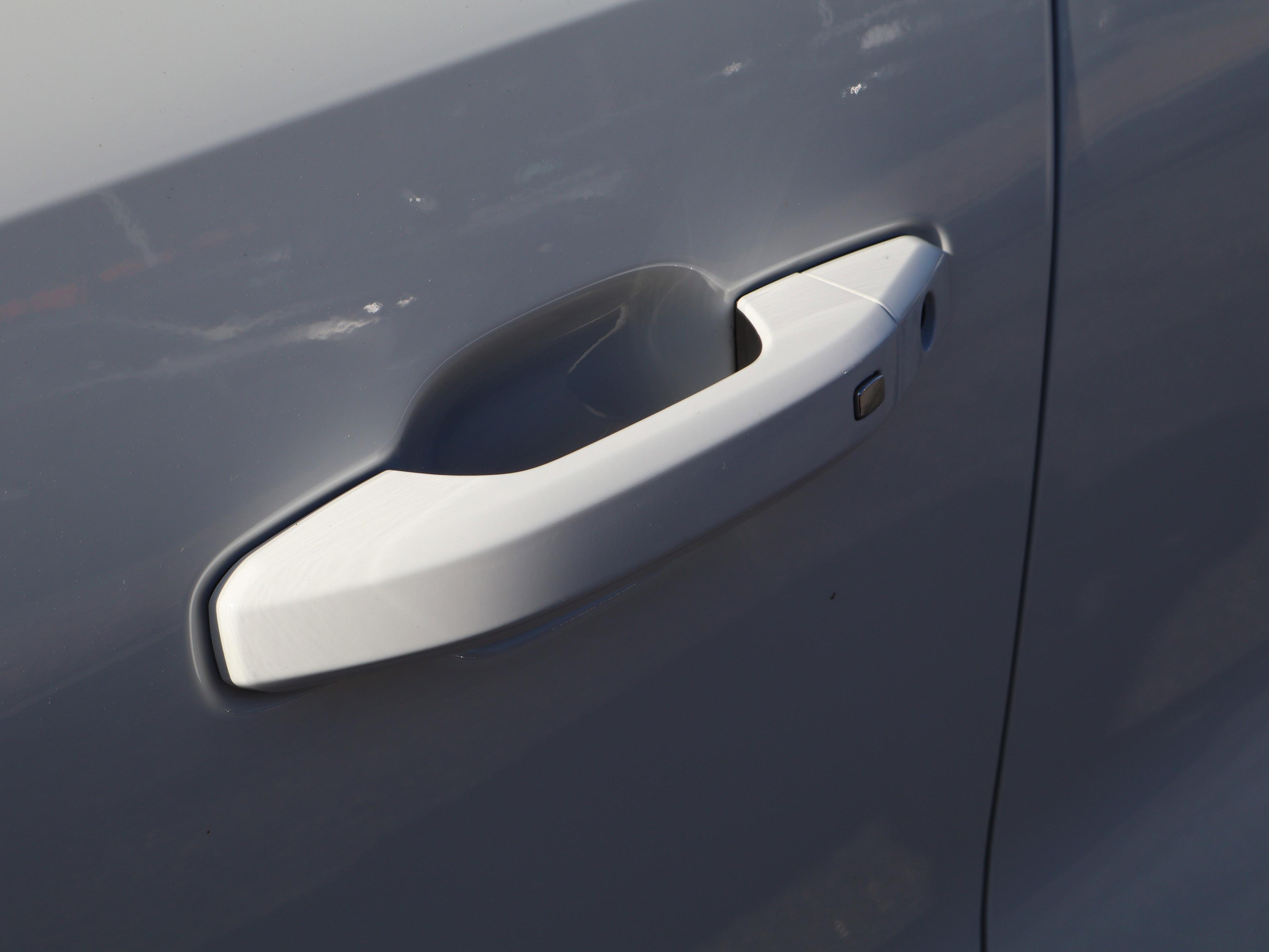 GMC Canyon Elevation Rear Wheel Drive Crew Cab - Thumbnail 13