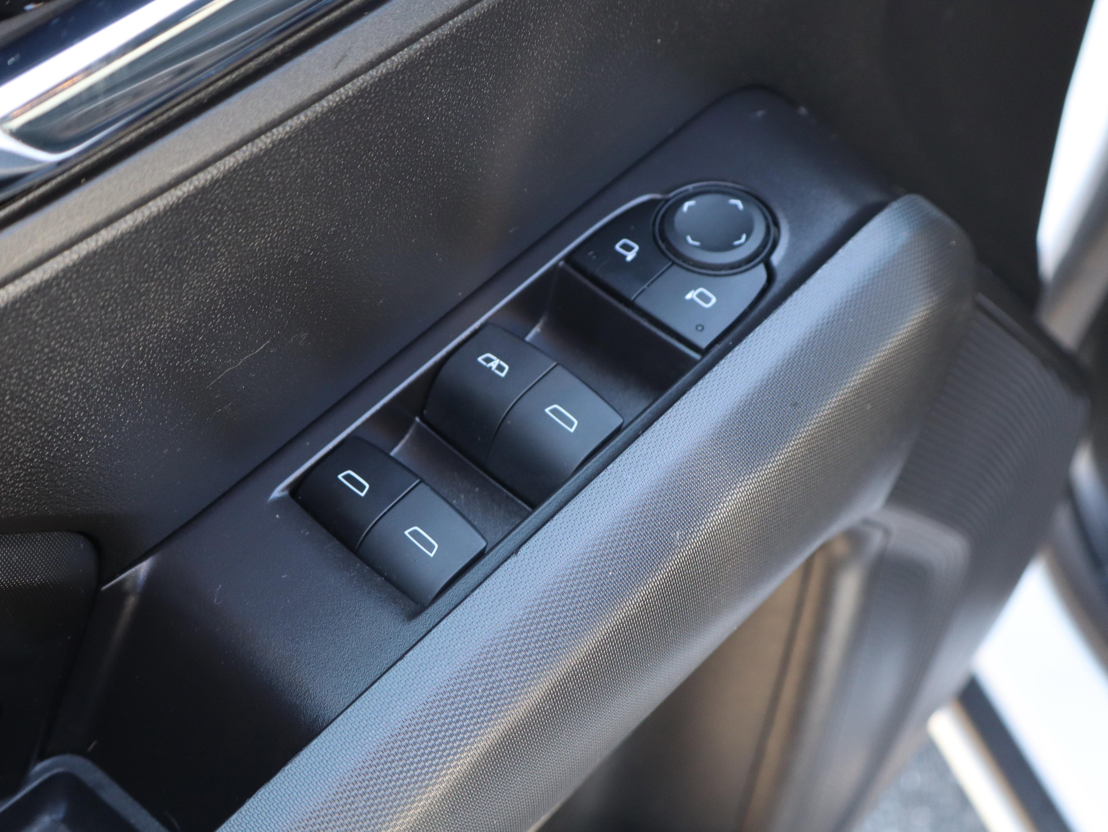 GMC Canyon Elevation Rear Wheel Drive Crew Cab - Thumbnail 15