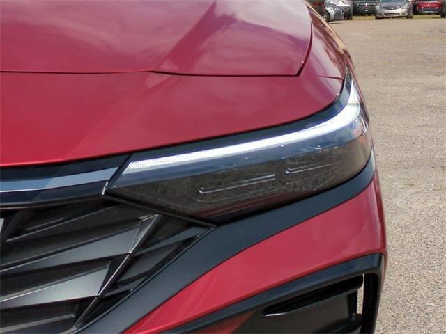 Hyundai Elantra Sel Sport Premium Fwd 4D Sedan - Thumbnail 11