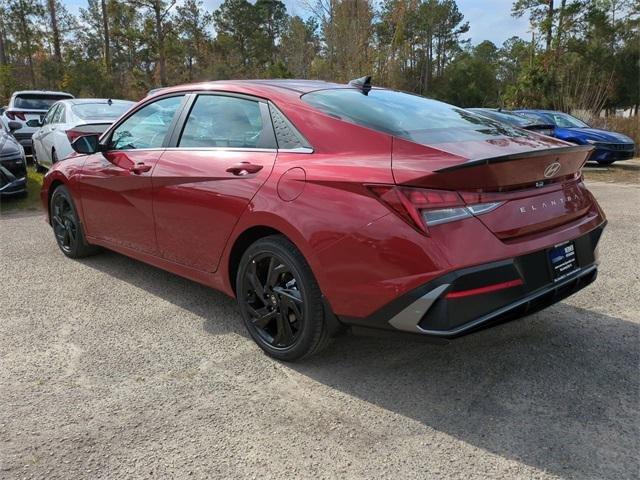 Hyundai Elantra Sel Sport Premium Fwd 4D Sedan - Thumbnail 8