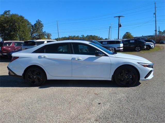 Hyundai Elantra Sel Sport Premium Fwd 4D Sedan - Thumbnail 5