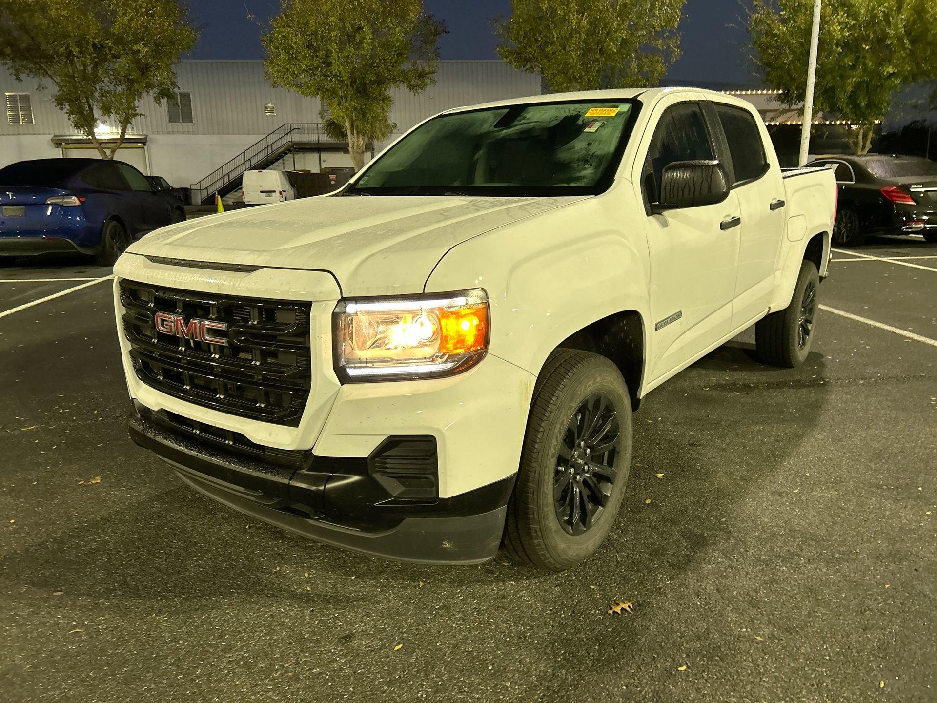 GMC Canyon Elevation Standard Rear Wheel Drive Crew Cab - Thumbnail 5