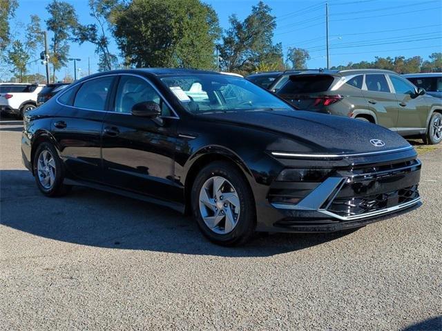 Hyundai Sonata Se Fwd 4D Sedan - Thumbnail 4