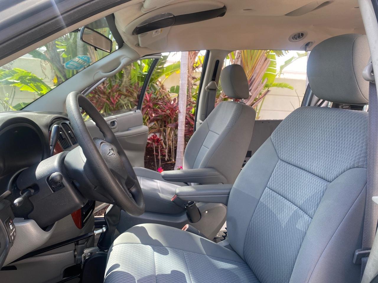 Chrysler T&C BRAUN ENTERVAN - Thumbnail 11