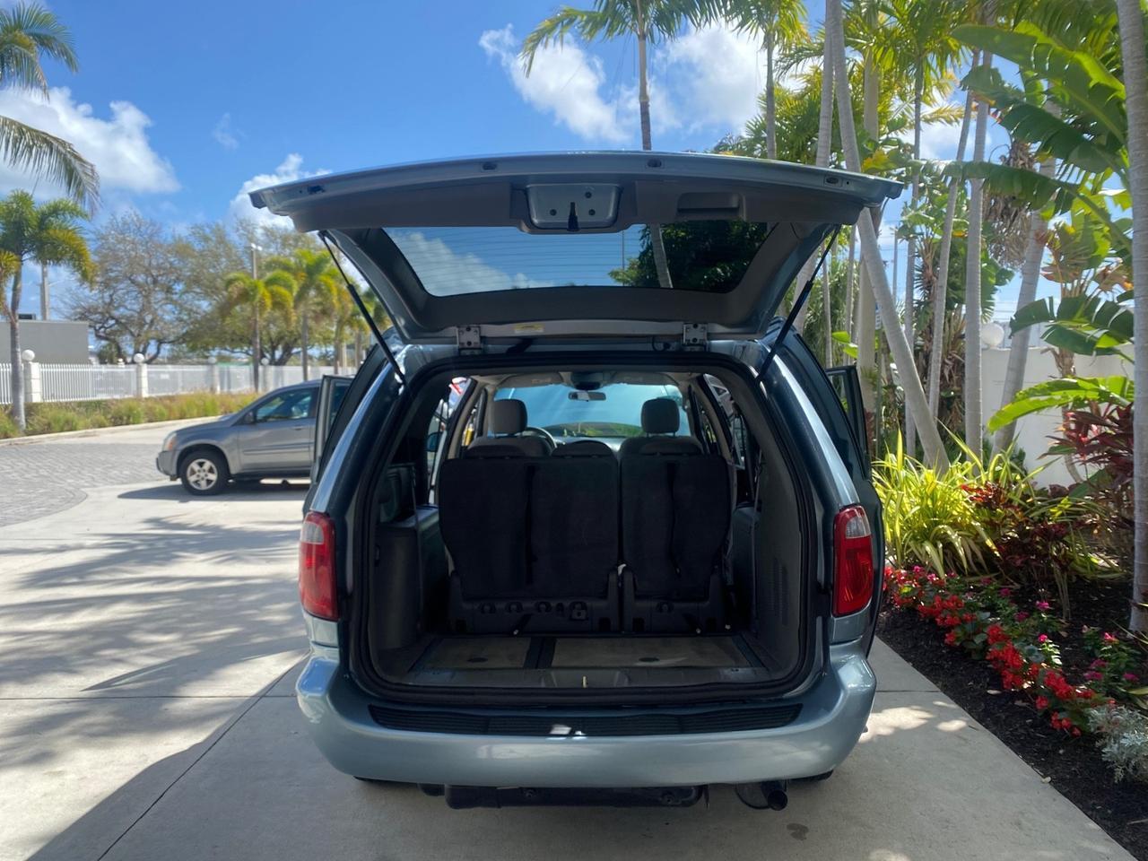 Chrysler T&C BRAUN ENTERVAN - Thumbnail 16