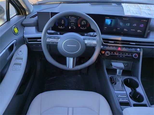 Hyundai Sonata Se Fwd 4D Sedan - Thumbnail 15