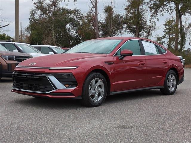 Hyundai Sonata Se Fwd 4D Sedan - Thumbnail 3