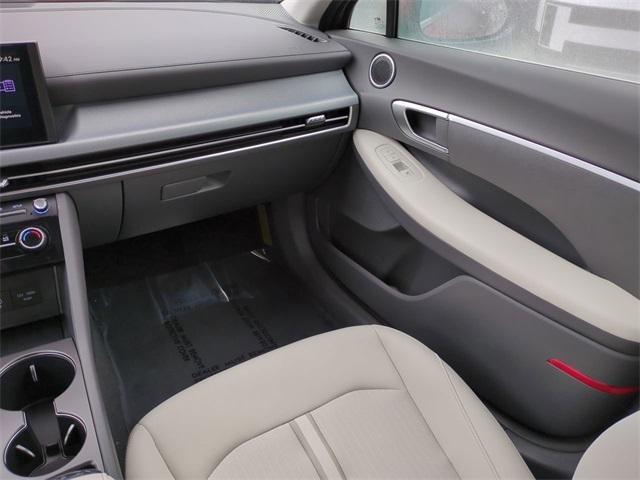 Hyundai Sonata Se Fwd 4D Sedan - Thumbnail 17