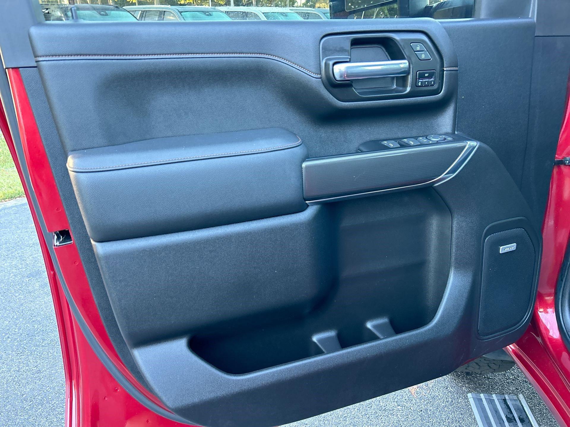 GMC Sierra 2500 Hd At4 Four Wheel Drive Crew Cab - Thumbnail 14