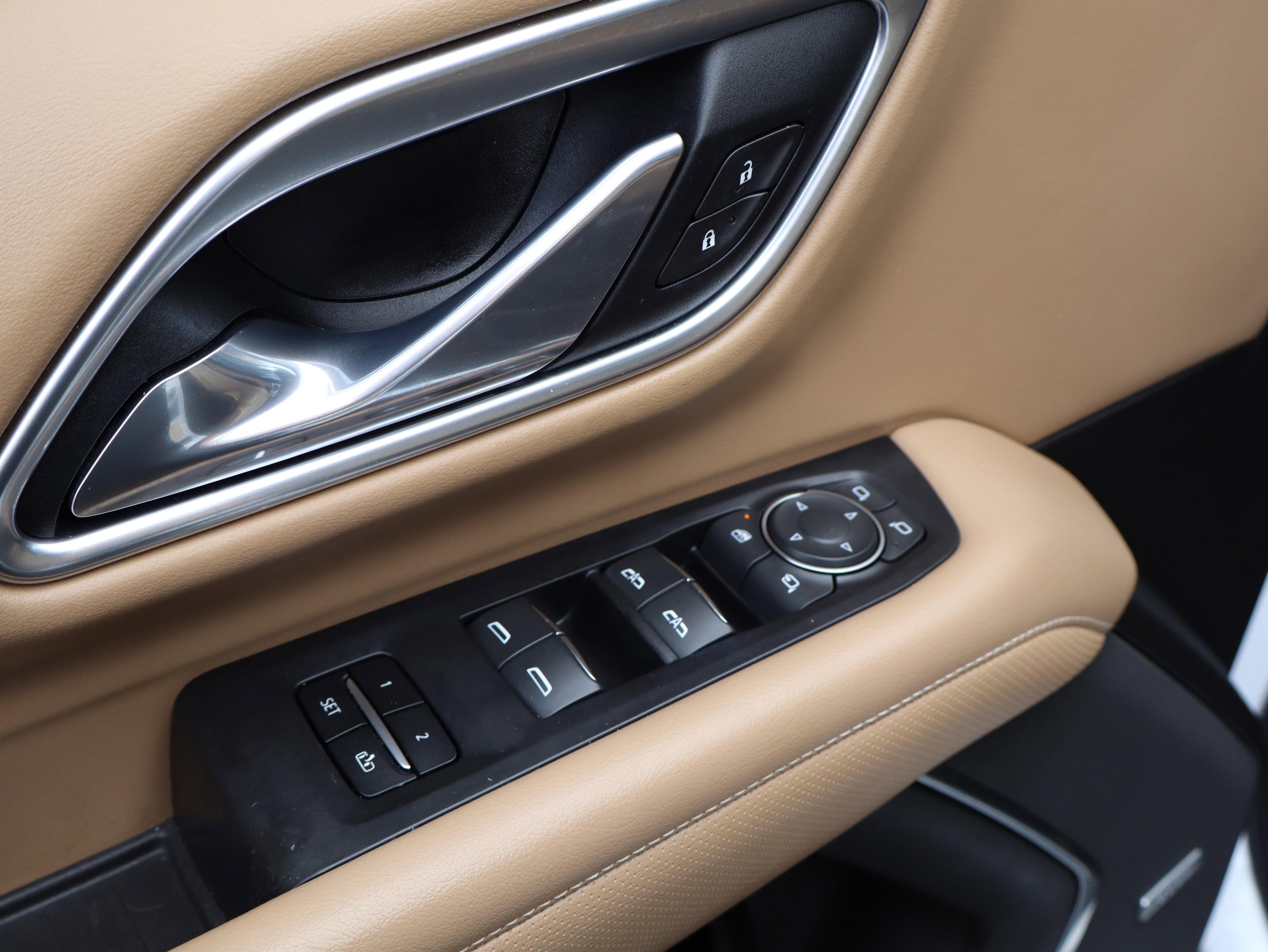 Chevrolet Tahoe Premier Rear Wheel Drive Suv - Thumbnail 17