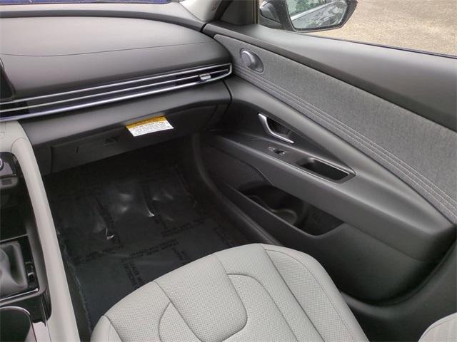 Hyundai Elantra Limited Fwd 4D Sedan - Thumbnail 16