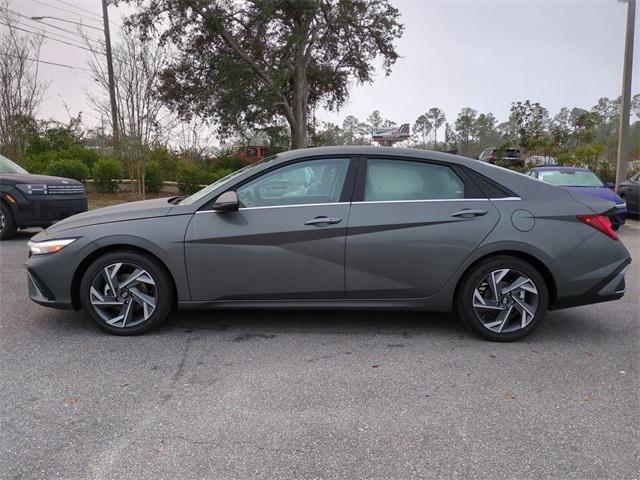 Hyundai Elantra Limited Fwd 4D Sedan - Thumbnail 9