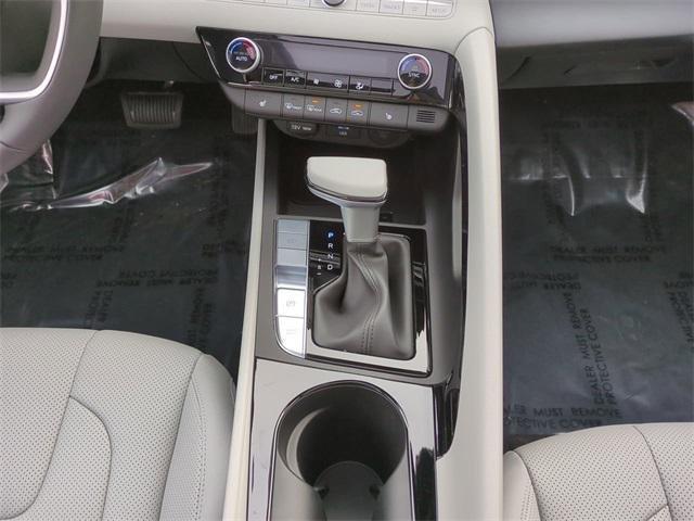 Hyundai Elantra Limited Fwd 4D Sedan - Thumbnail 18