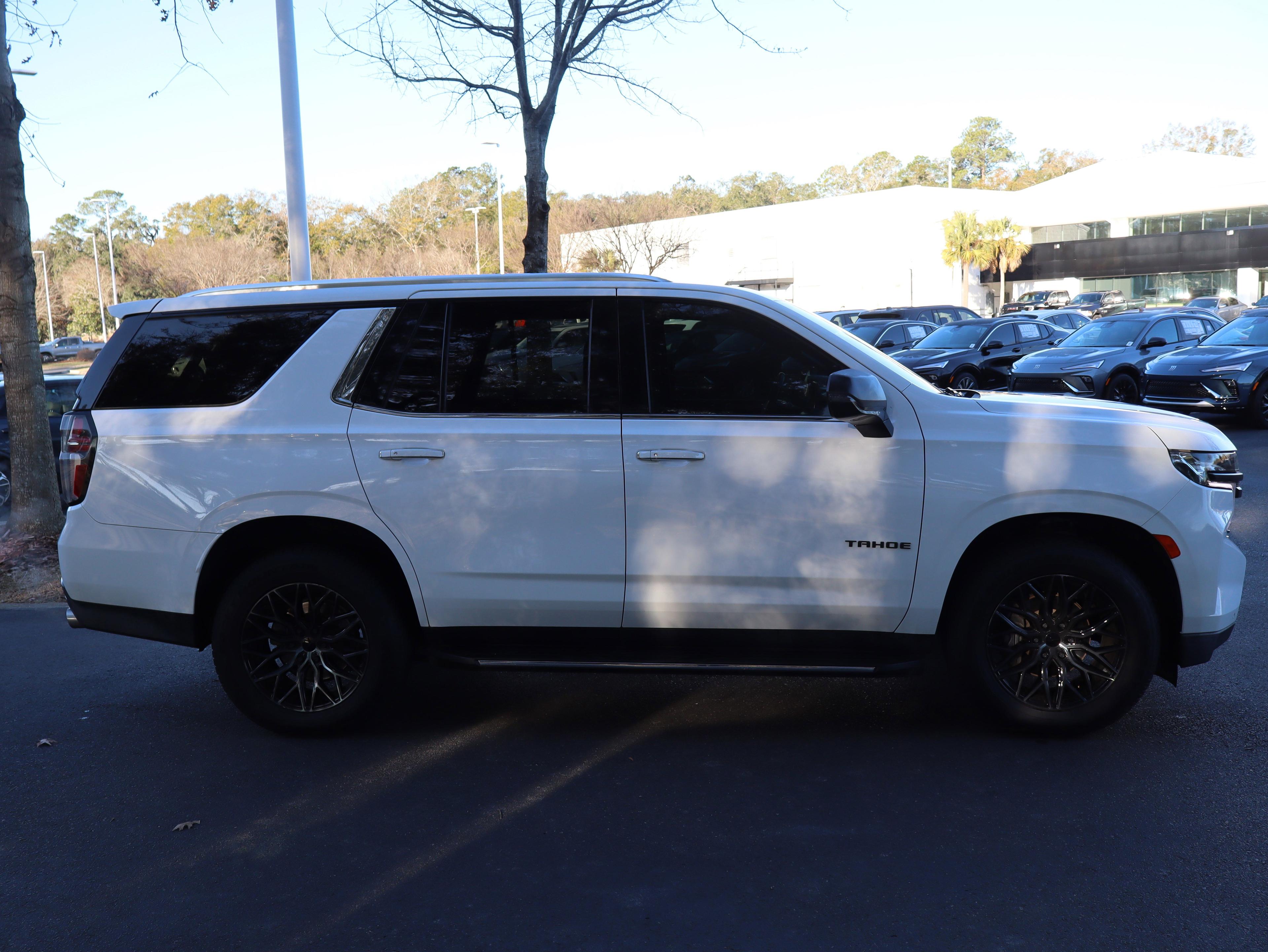 Chevrolet Tahoe Premier Rear Wheel Drive Suv - Thumbnail 7