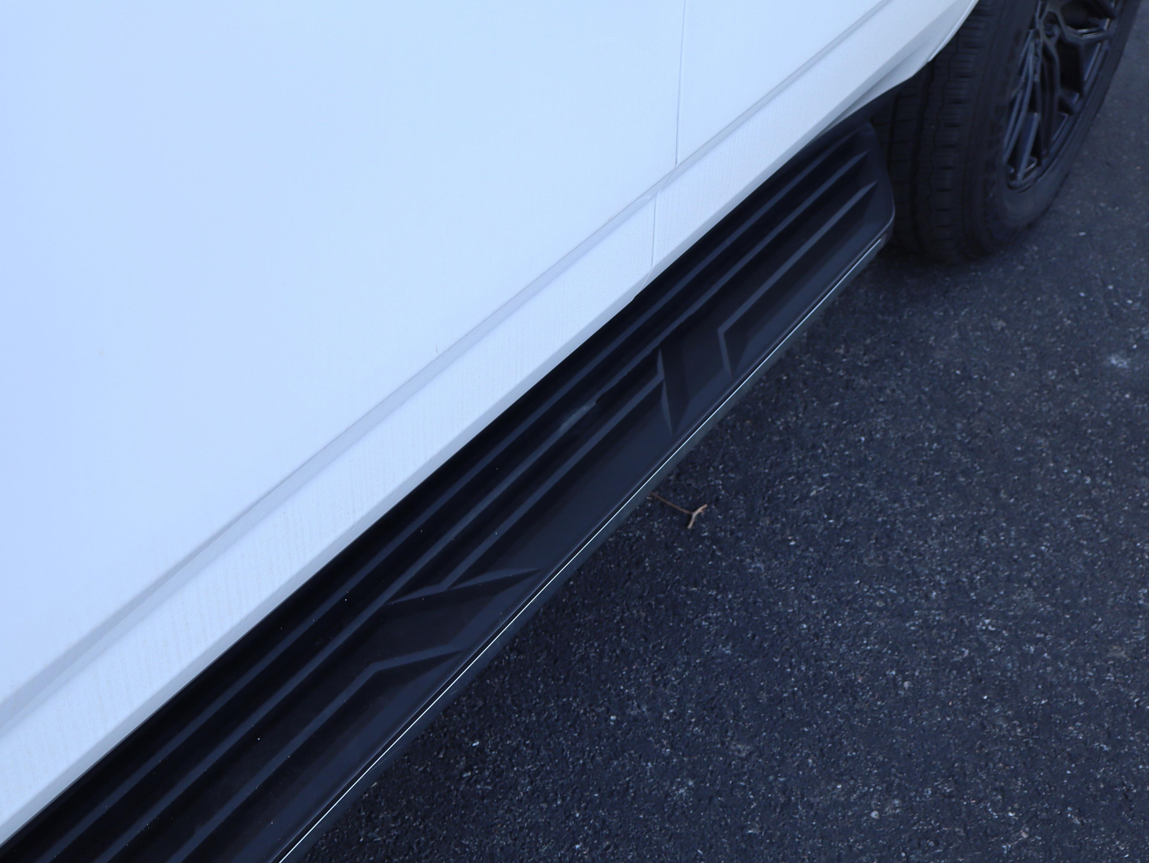 Chevrolet Tahoe Premier Rear Wheel Drive Suv - Thumbnail 12