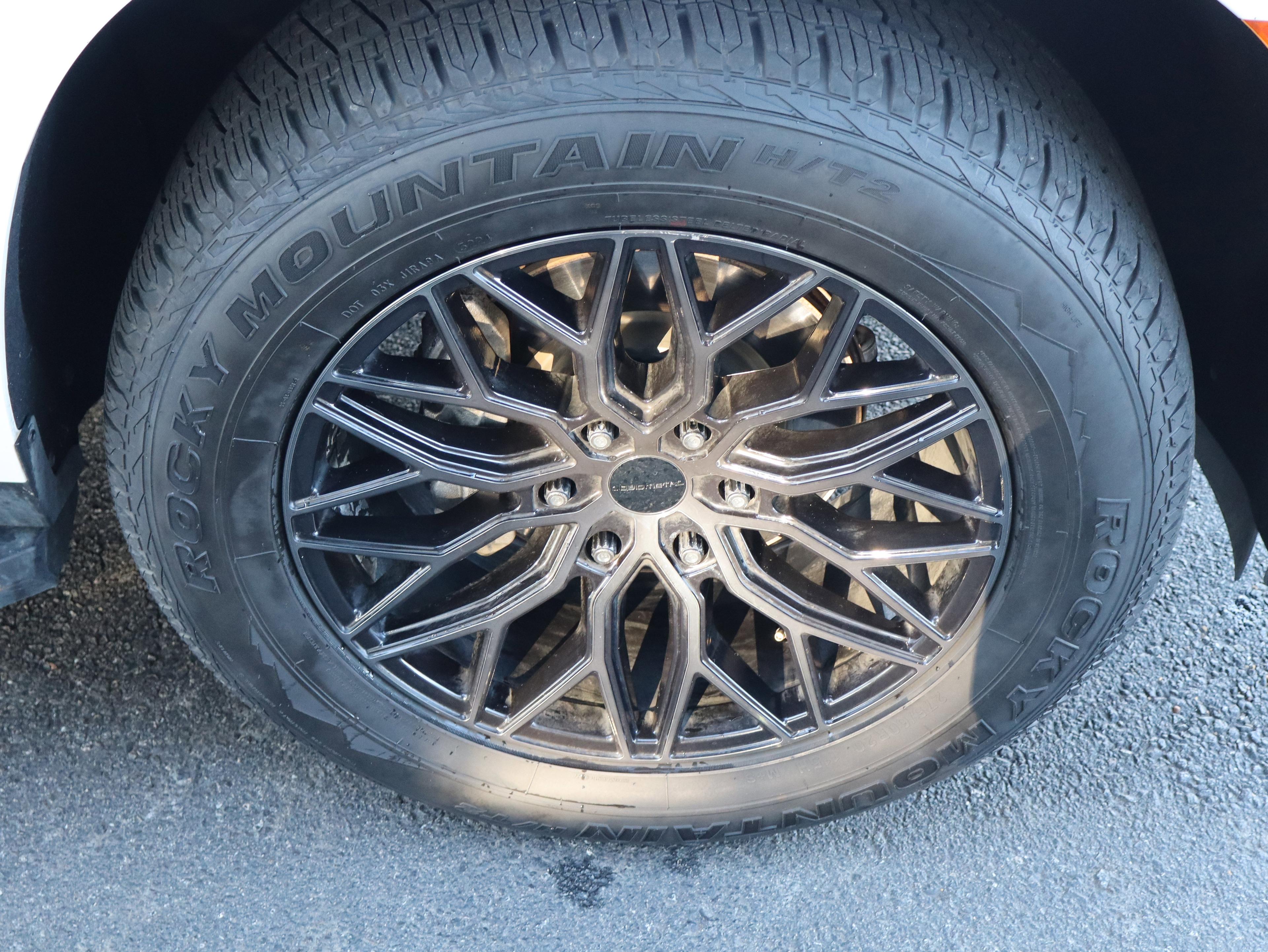 Chevrolet Tahoe Premier Rear Wheel Drive Suv - Thumbnail 9