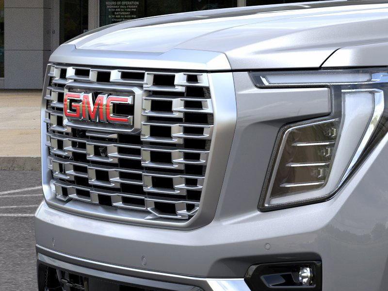 GMC Yukon Xl Denali Four Wheel Drive Suv - Thumbnail 15