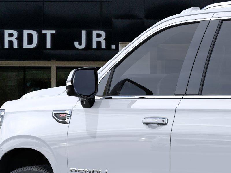 GMC Yukon Xl Denali Four Wheel Drive Suv - Thumbnail 14