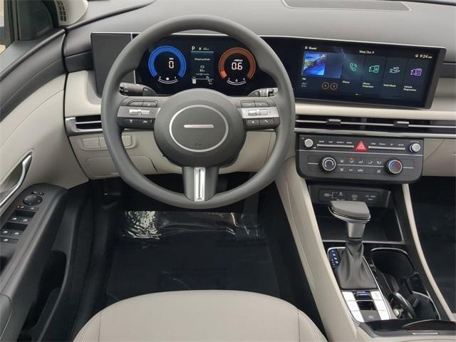 Hyundai Tucson Se Fwd Fwd 4D Sport Utility - Thumbnail 17