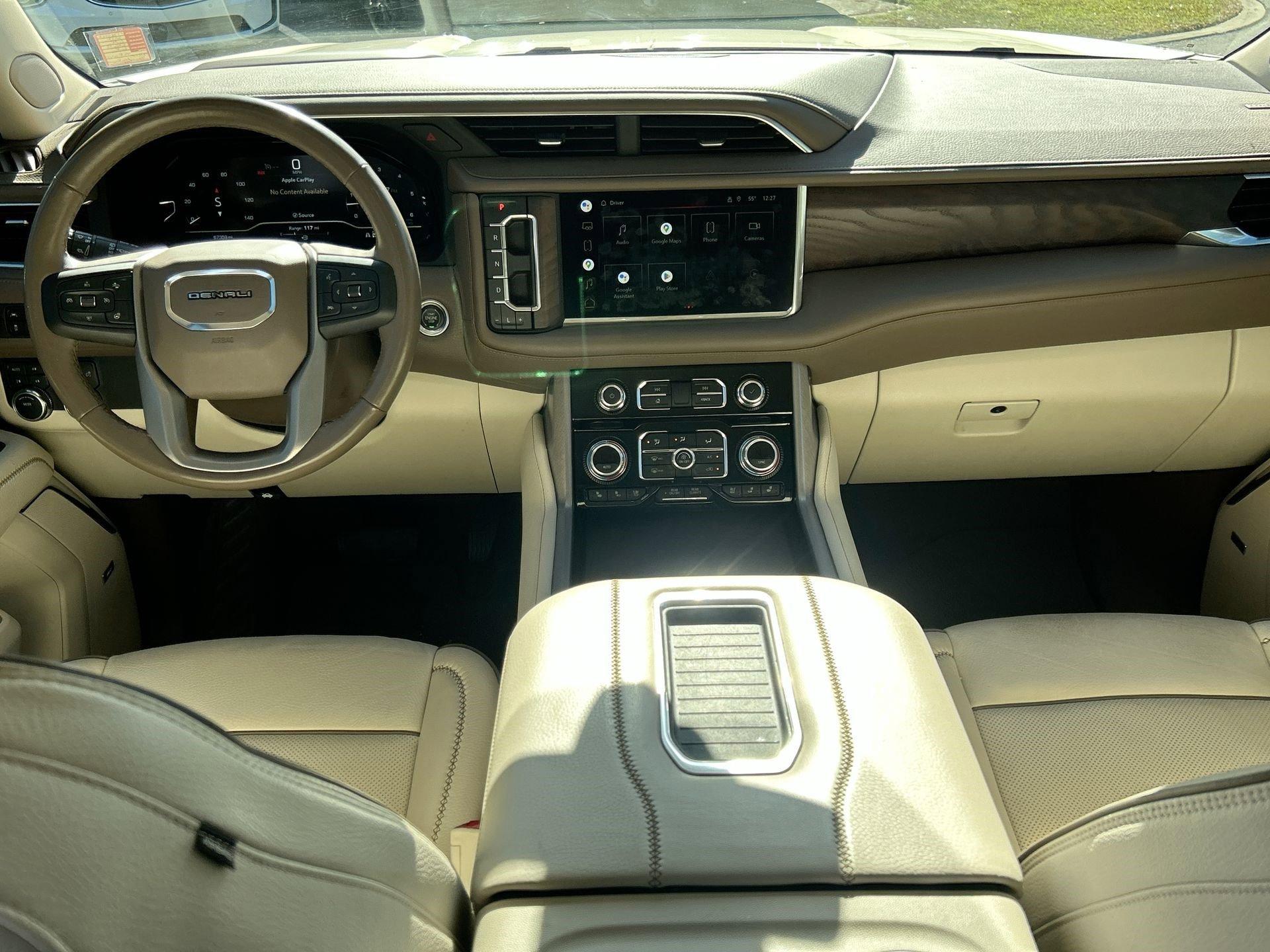 GMC Yukon Xl Denali Four Wheel Drive Suv - Thumbnail 18