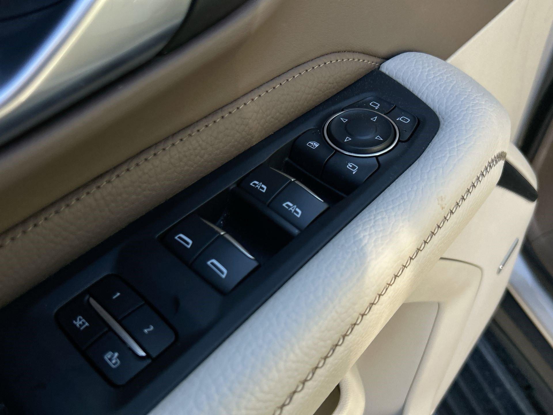 GMC Yukon Xl Denali Four Wheel Drive Suv - Thumbnail 15