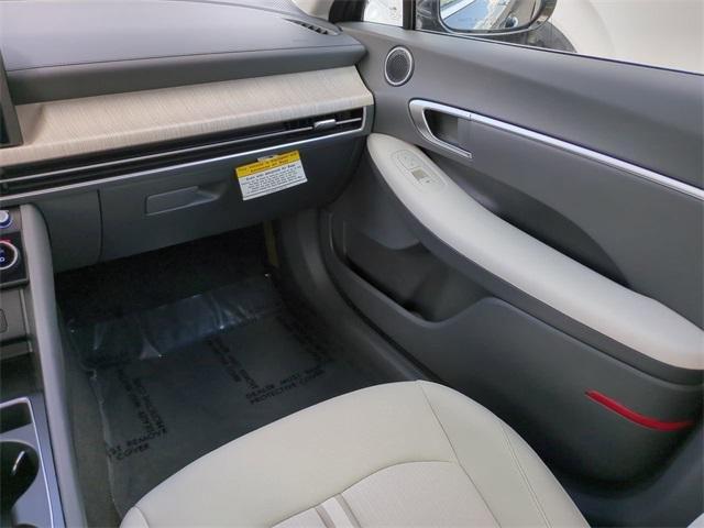 Hyundai Sonata Hybrid Sel Fwd 4D Sedan - Thumbnail 17