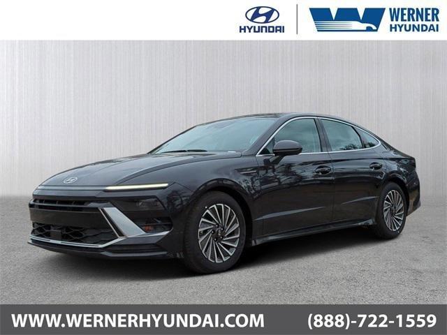 Hyundai Sonata Hybrid Sel Fwd 4D Sedan - View 1