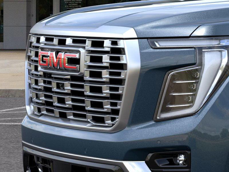 GMC Yukon Denali Four Wheel Drive Suv - Thumbnail 15