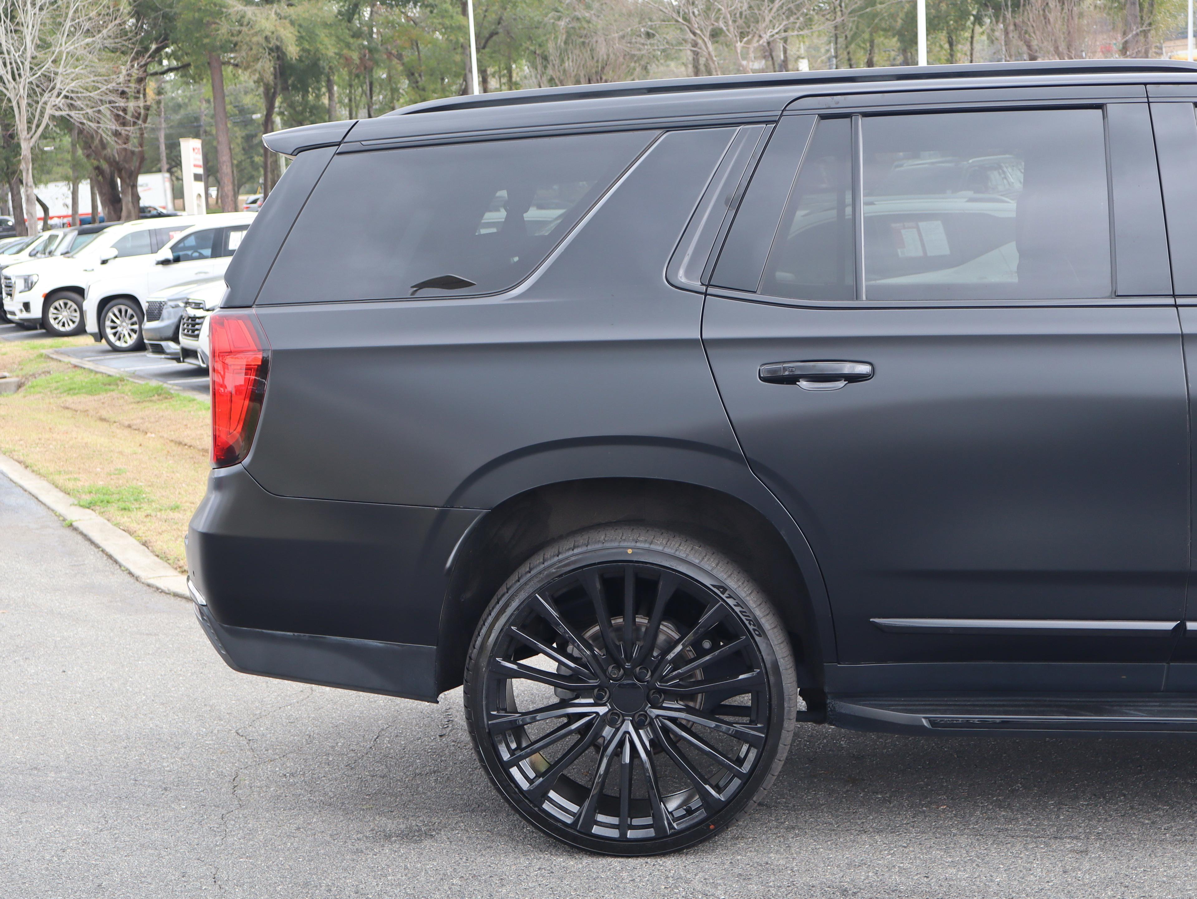 GMC Yukon Slt Four Wheel Drive Suv - Thumbnail 10