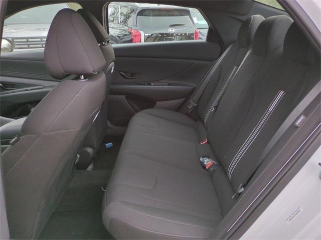 Hyundai Elantra Hybrid Sel Sport Fwd 4D Sedan - Thumbnail 14