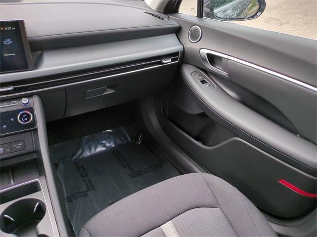 Hyundai Sonata Hybrid Sel Fwd 4D Sedan - Thumbnail 17