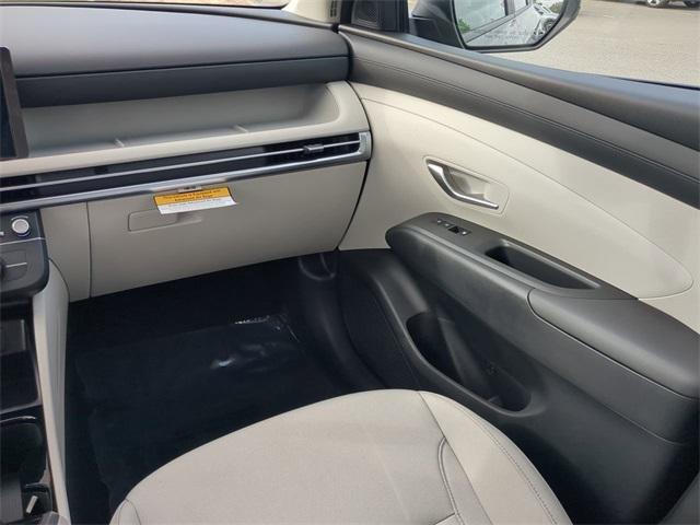 Hyundai Tucson Se Fwd Fwd 4D Sport Utility - Thumbnail 17