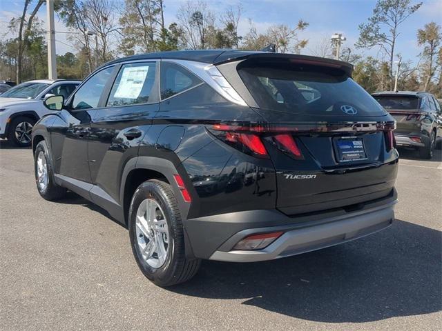 Hyundai Tucson Se Fwd Fwd 4D Sport Utility - Thumbnail 8