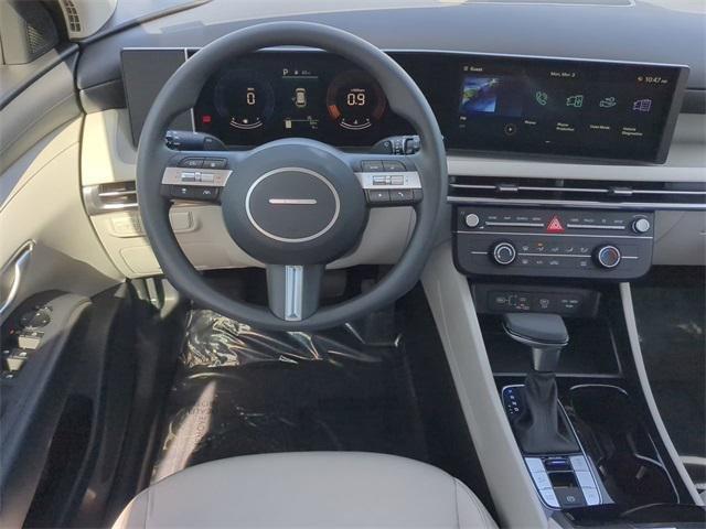 Hyundai Tucson Se Fwd Fwd 4D Sport Utility - Thumbnail 17