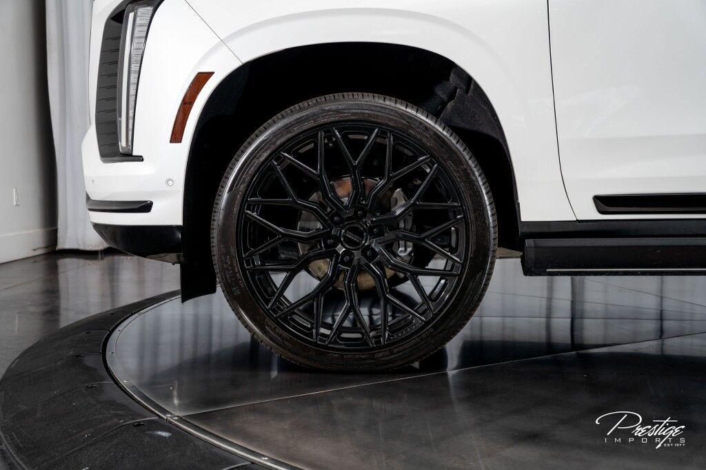 Cadillac Escalade - Thumbnail 7