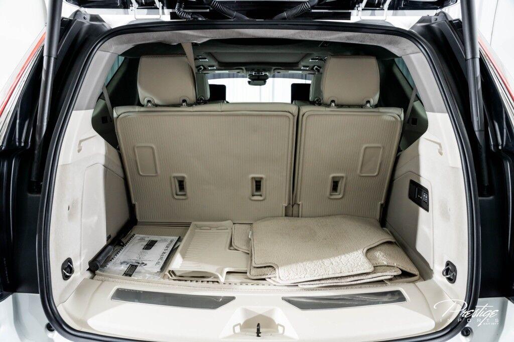 Cadillac Escalade - Thumbnail 12