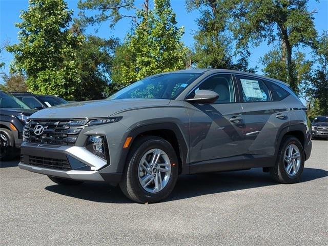 Hyundai Tucson Se Fwd Fwd 4D Sport Utility - Thumbnail 3