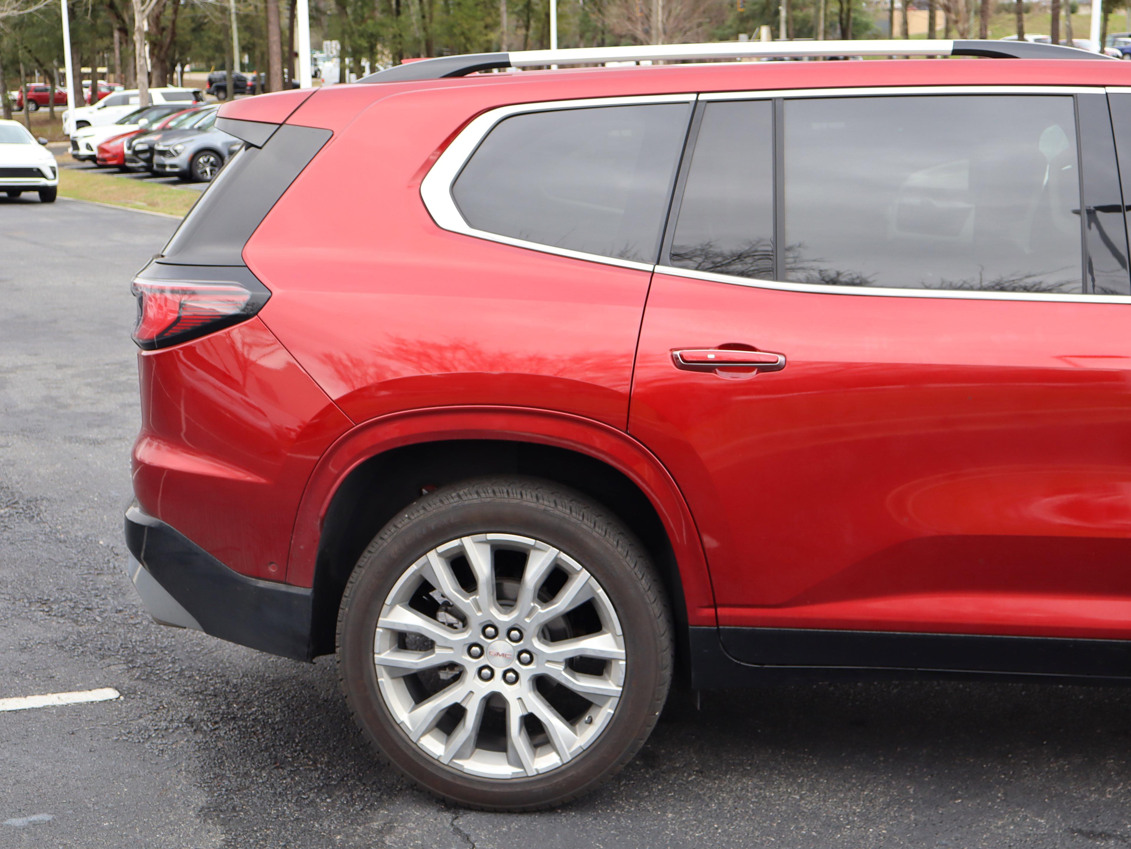 GMC Acadia Denali Front Wheel Drive Suv - Thumbnail 5