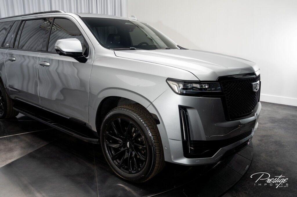 Cadillac Escalade ESV - Thumbnail 2