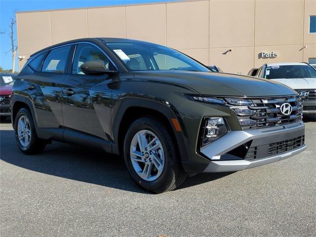 Hyundai Tucson Se Fwd Fwd 4D Sport Utility - Thumbnail 4