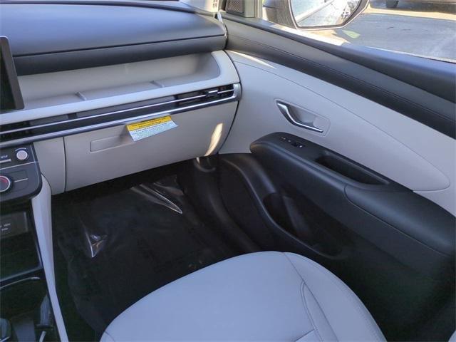 Hyundai Tucson Se Fwd Fwd 4D Sport Utility - Thumbnail 18