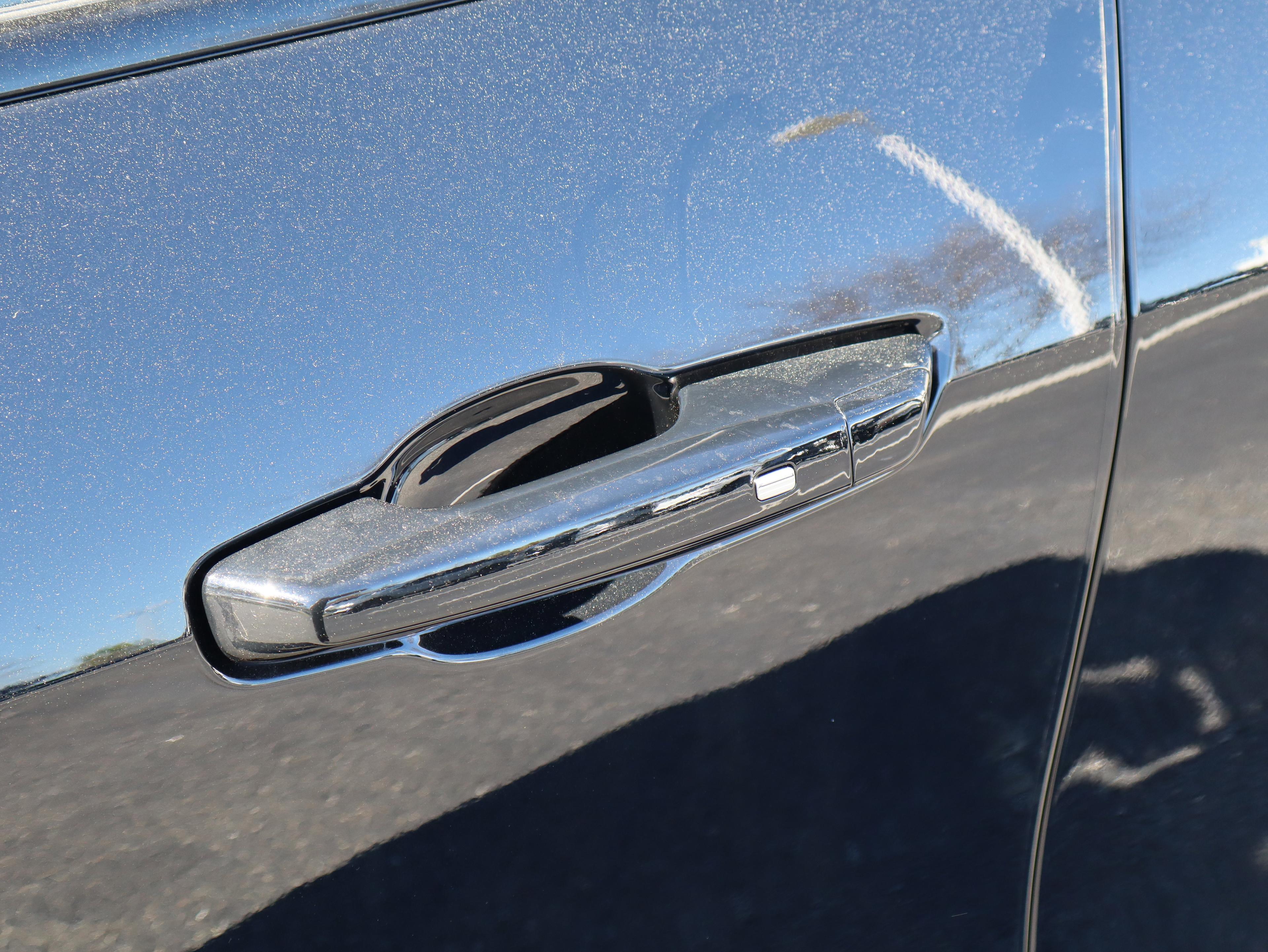 GMC Acadia Elevation Front Wheel Drive Suv - Thumbnail 17