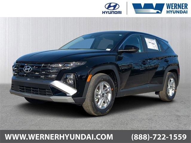 Hyundai Tucson Se Fwd Fwd 4D Sport Utility - Thumbnail 2