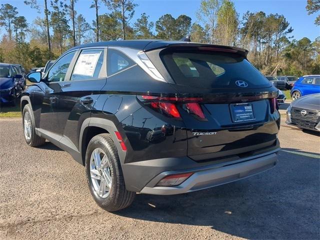 Hyundai Tucson Se Fwd Fwd 4D Sport Utility - Thumbnail 8