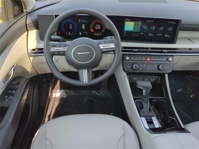 Hyundai Tucson Se Fwd Fwd 4D Sport Utility - Thumbnail 16