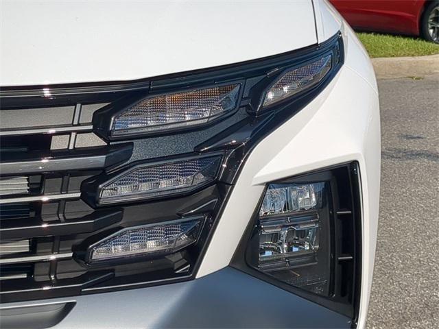 Hyundai Tucson Se Fwd Fwd 4D Sport Utility - Thumbnail 11