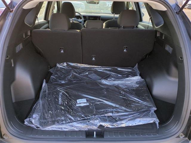 Hyundai Tucson Se Fwd Fwd 4D Sport Utility - Thumbnail 14